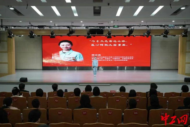 b5fbf58e-9758-4ad3-9967-5ece04c0cc4c b5fbf58e-9758-4ad3-9967-5ece04c0cc4c