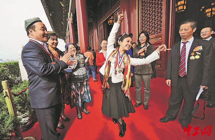 2954367_tpzz_1745575487261_b_副本_副本 2954367_tpzz_1745575487261_b_副本_副本