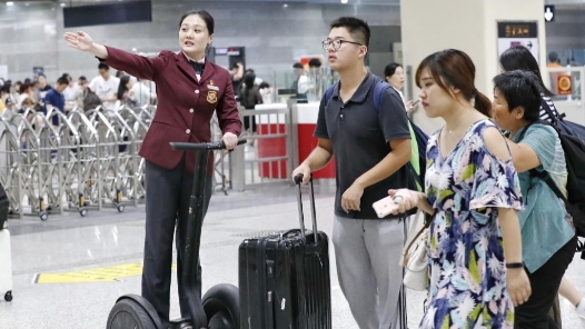 勞動(dòng)者之歌丨高煜：“雙輪飛馳” 守護(hù)上海“西門戶”