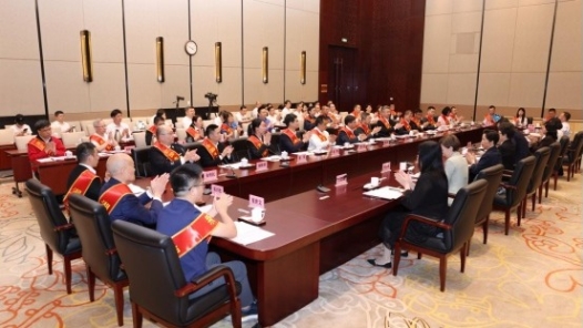 武漢召開慶祝“五一”國(guó)際勞動(dòng)節(jié)座談會(huì)