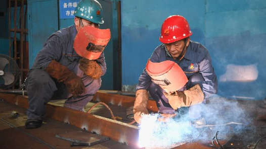 勞動(dòng)者之歌｜“大國(guó)焊匠”劉偉：“智慧”弧光點(diǎn)亮創(chuàng)新之路