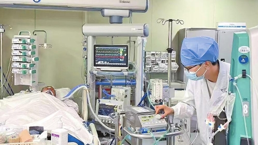 他們用溫情護理病患 用專業(yè)護航生命