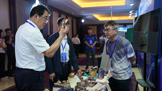 左手“非遺” 右手科技！在海峽職工論壇體驗(yàn)“時(shí)空穿越”！