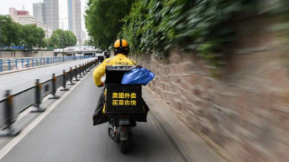 快遞員法律服務工作站，給力！