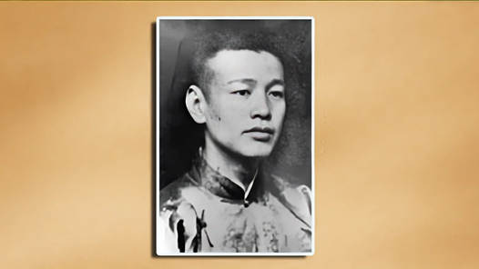 銘記歷史 緬懷先烈丨薩師?。菏呐c軍艦共存亡