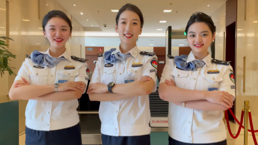 柔肩擔(dān)重任 匠心綻芳華