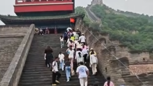 Hi,北京｜少年齊聚居庸關(guān)長城，“頂峰相見才是真好漢”！