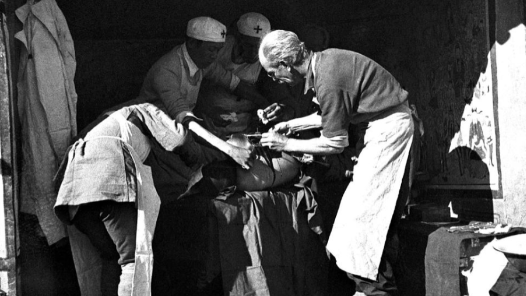 銘記歷史 緬懷先烈丨白求恩：跨越山海的國際共產(chǎn)主義戰(zhàn)士