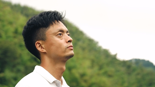 大山里的村支書