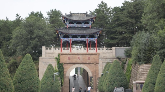 銘記歷史 緬懷先烈丨回望星火燎原處 南梁奔向振興路