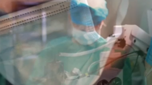 今天，向新時代醫(yī)師致敬