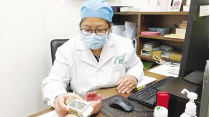 中國醫(yī)師節(jié)，致敬廣東基層醫(yī)務工作者——微光成炬 把安康照進千家萬戶