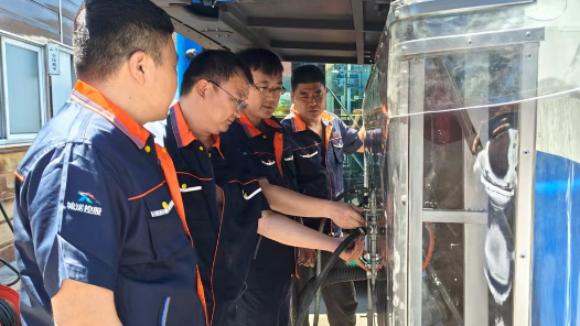 創(chuàng)新班組自制“神器”解揚塵難題