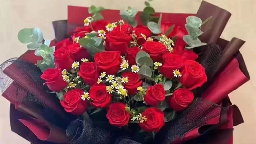 山西河津市總工會(huì)啟動(dòng)“會(huì)聚良緣”相親角