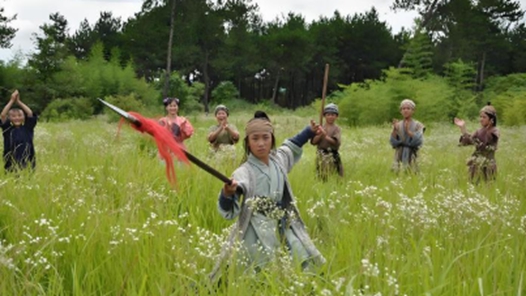 微短劇《自古英雄出少年》今日上線播出