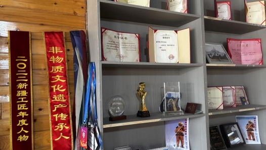 中國夢·大國工匠篇 | 斯蘭別克·沙合什：用半世紀(jì)堅(jiān)守?zé)ㄐ禄盎罨? title=