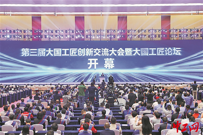 3148206_tpzz_1758651304247_b 3148206_tpzz_1758651304247_b