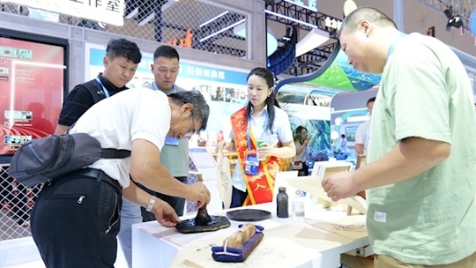 三晉工匠閃耀山城——在山西省總工會(huì)展區(qū)零距離感受山西智造的魅力