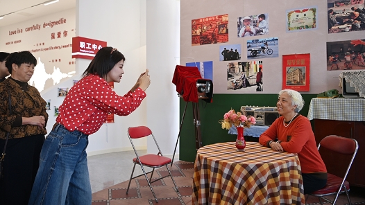 兩會新華社快訊：“十五五”時期人均預(yù)期壽命提高到80歲