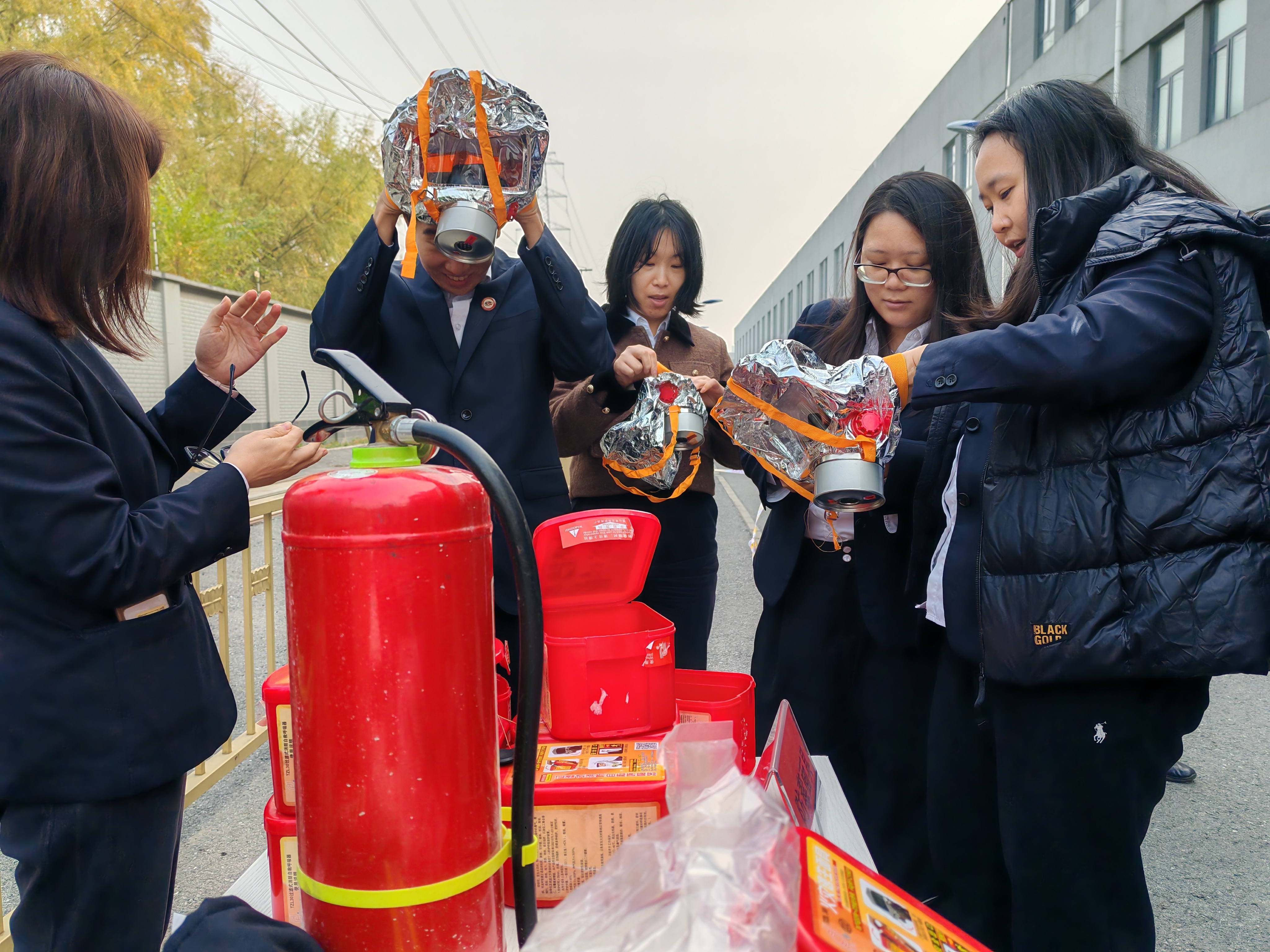 應(yīng)急演練和消防知識(shí)宣傳