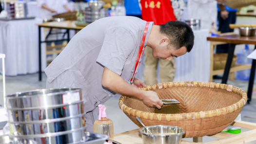 丁培：一步一個腳印的炮制之路