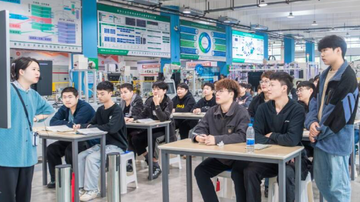 人才孵化行動助力培養(yǎng)數(shù)字工匠