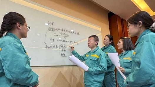 滴定管下的堅守——記國藥工匠姚鵬的“毫厘之爭”