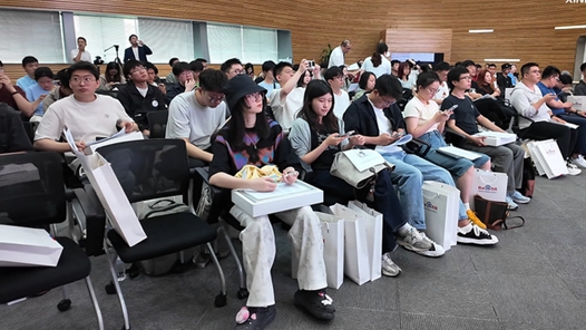 同上一堂全會(huì)精神思政課