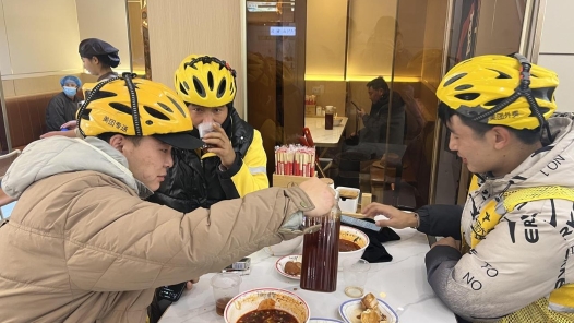 四中全會(huì)精神在基層·探會(huì)｜工會(huì)愛(ài)心餐，餐餐都是“家”的溫暖