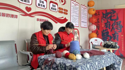 2026年兩節(jié)工會送溫暖行動·暖聞｜30條手工編織的愛心圍巾