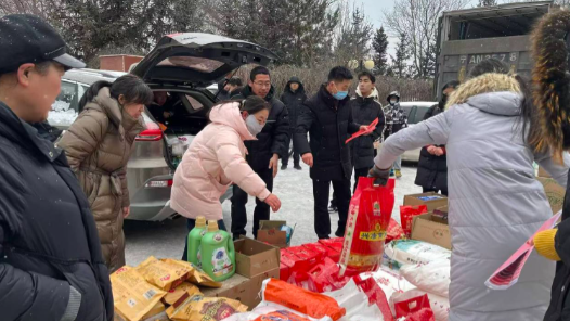 工會心系職工冷暖，千份禮包傳溫情