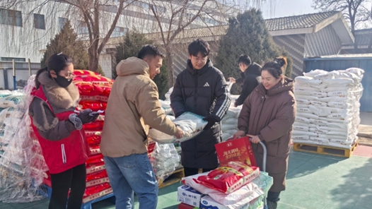 寧夏靈武市總工會幫扶慰問120名邊緣困難職工