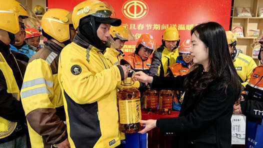 總有一種溫暖陪伴勞動者跨越寒冬