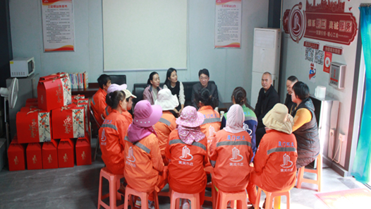 從生產(chǎn)車間到工會驛站，“娘家人”帶著年味與關(guān)懷來了