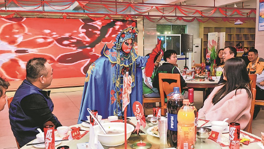 送溫暖?特別的“暖”給特別的你 新就業(yè)形態(tài)勞動(dòng)者的“溫暖港灣”｜工會(huì)護(hù)航 暖“新”升級(jí)