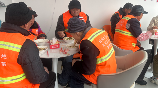 送溫暖?特別的“暖”給特別的你 新就業(yè)形態(tài)勞動(dòng)者的“溫暖港灣”｜數(shù)說(shuō)工會(huì) 暖“新”服務(wù)