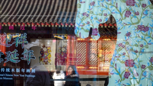 李強(qiáng)在政府工作報告中提出，著力建設(shè)強(qiáng)大國內(nèi)市場