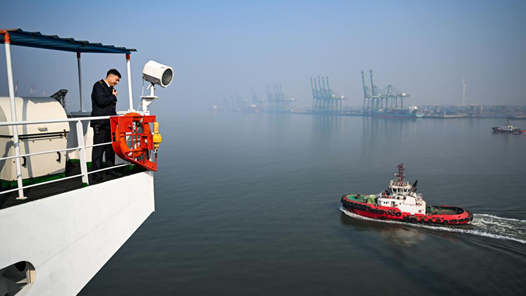 新春走基層·記者體驗(yàn)360行｜當(dāng)引航員！這雙船舶的“眼睛”不一般