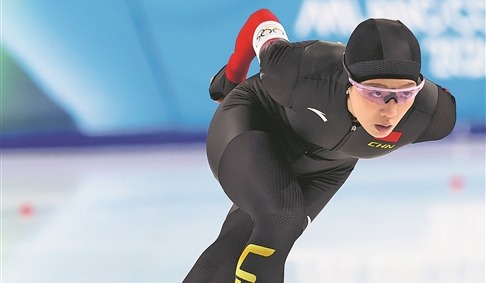 楊濱瑜女子3000米完賽 中國速度滑冰米蘭盼突破