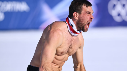 冬奧會(huì)｜這條雪道上，冬奧英雄出“老年”