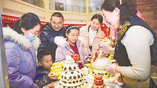 工會(huì)陪咱溫暖過大年