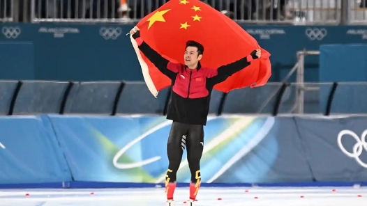 速度滑冰1500米寧忠?guī)r打破奧運紀錄摘金