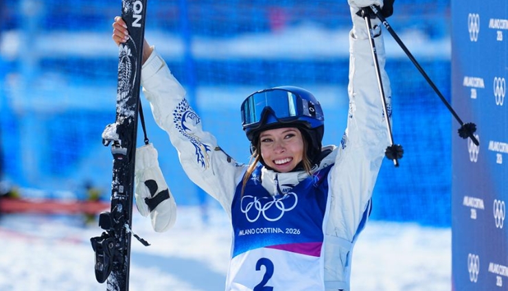 自由式滑雪——女子U型場地技巧：谷愛凌、李方慧分獲冠、亞軍