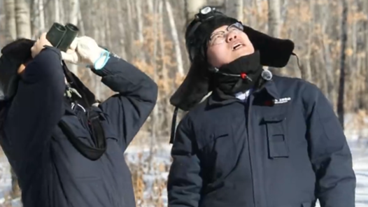 新春走基層｜守風(fēng)人把城市燈光守成自己的日出