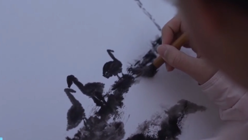 新春走基層｜一支畫(huà)筆，繪出鄉(xiāng)村新年景