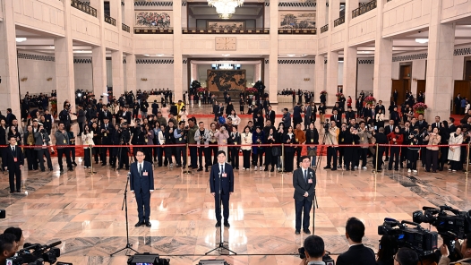 兩會(huì)·政協(xié)開幕丨全國(guó)政協(xié)十四屆四次會(huì)議首場(chǎng)“委員通道”集體采訪活動(dòng)舉行