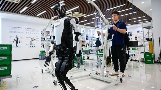 兩會·影像鏈接｜展望“十五五”：“投資于人”夯實(shí)高質(zhì)量發(fā)展根基