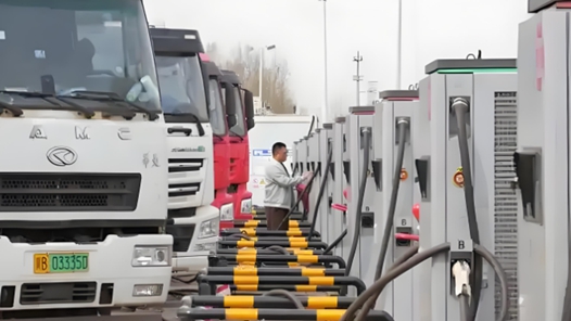 到2030年，全國(guó)燃料電池汽車保有量力爭(zhēng)達(dá)到10萬(wàn)輛