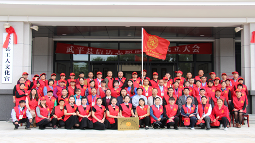 工會(huì)創(chuàng)新實(shí)踐調(diào)研行｜工會(huì)驛站變“解憂(yōu)室” 退休職工當(dāng)“和事佬”