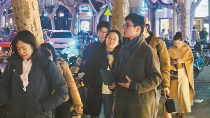 “跟著電影蕩馬路”能引人觀影嗎